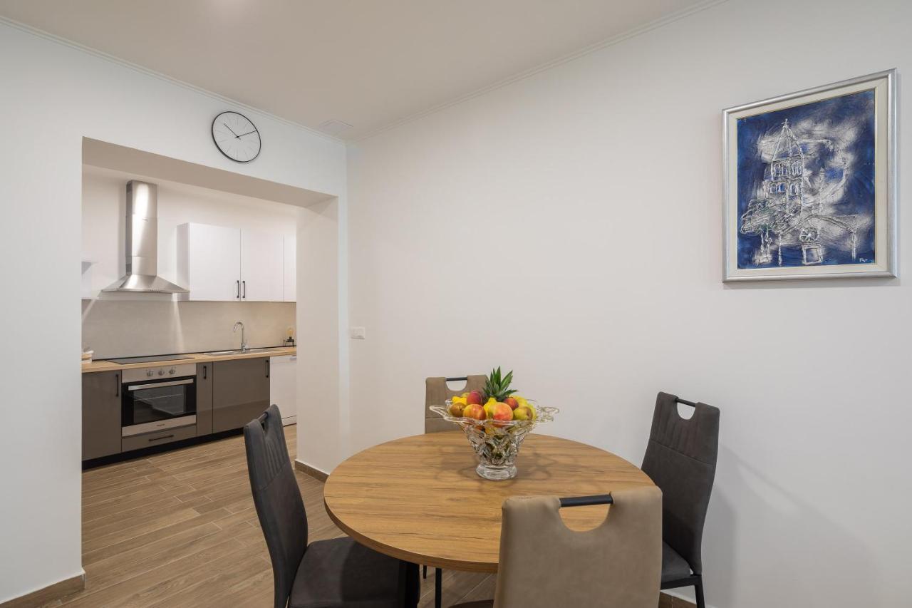 Direct Beach Apartments 耶塞尼采 外观 照片