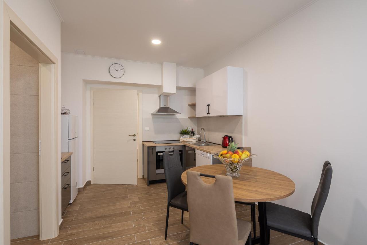 Direct Beach Apartments 耶塞尼采 外观 照片